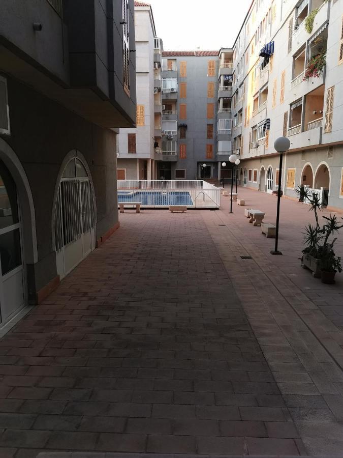 Naufragos Apartament Torrevieja Luaran gambar